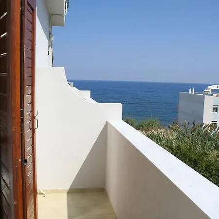Lovely Holidays فندق 2*
